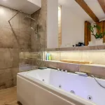 Jacuzzi/cathedrale *