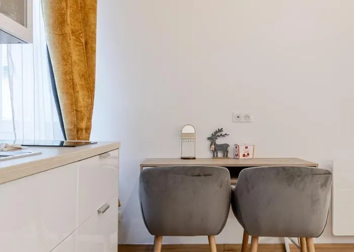 Апартаменты Jacuzzi/cathedrale *