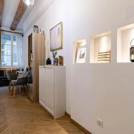 Jacuzzi/cathedrale Apartment *