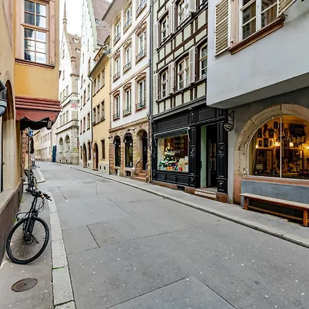 Jacuzzi/cathedrale ستراسبورغ